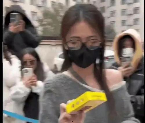 娱乐爆料免费吃瓜,免费吃瓜盛宴,揭秘明星幕后故事